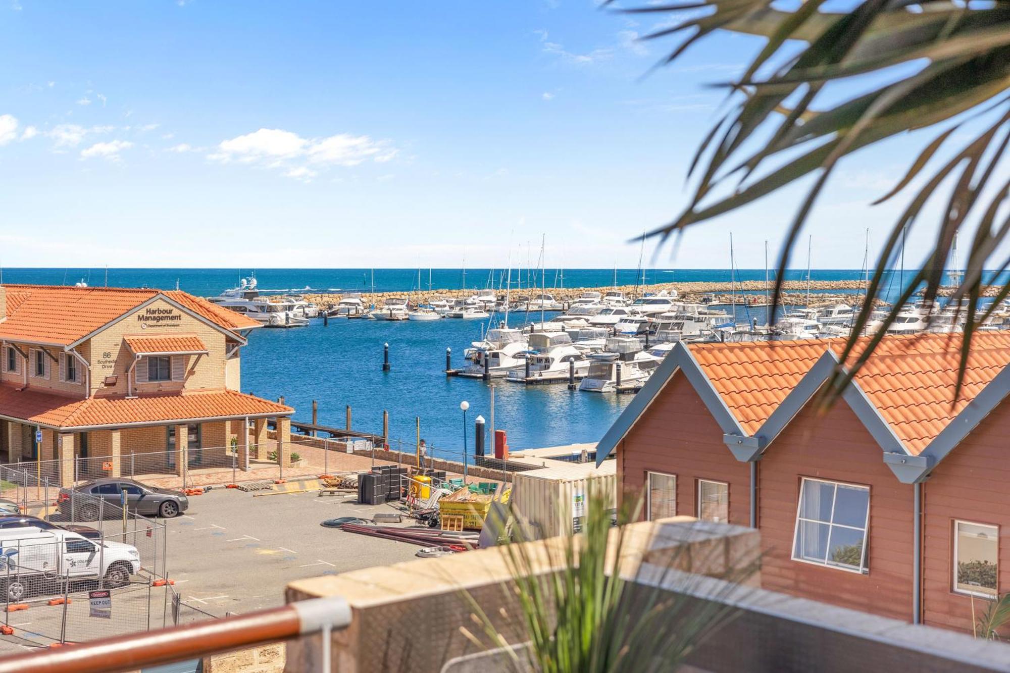 Nautica Residences Hillarys Перт Экстерьер фото